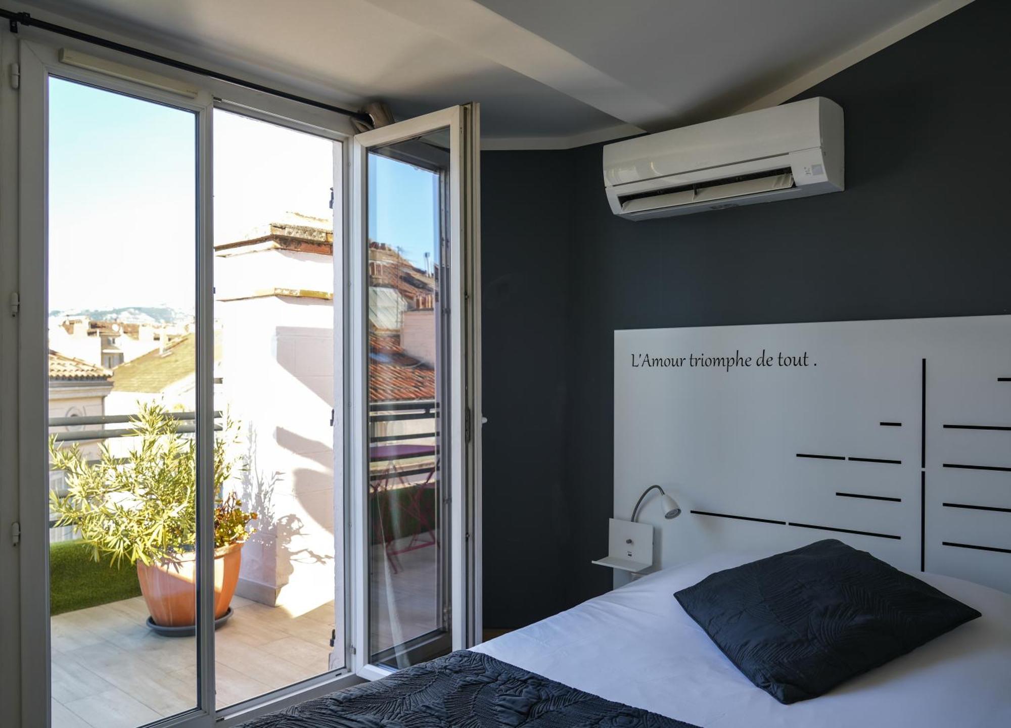 טולון Celenya Hotel מראה חיצוני תמונה